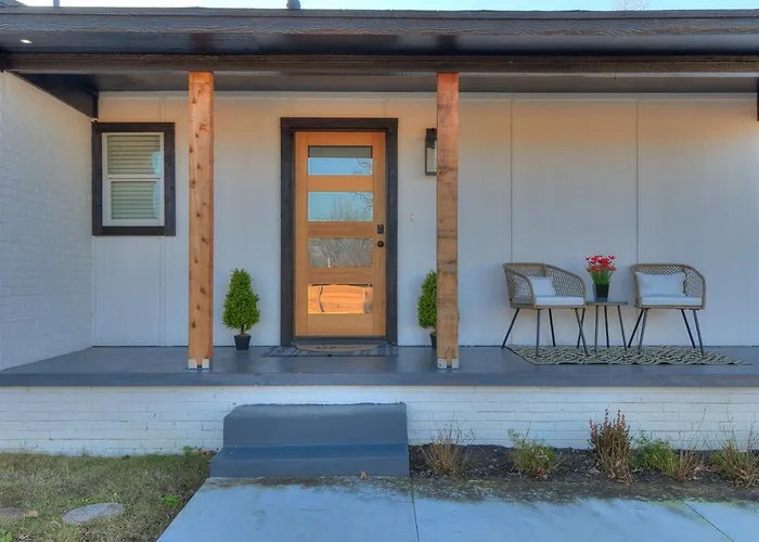 Completely Renovated With Ev Charger! Сasa de vacaciones Tulsa