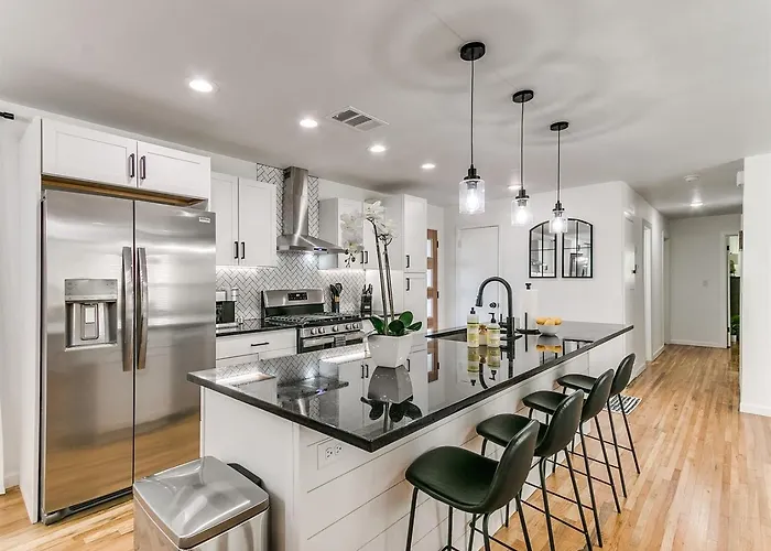 Completely Renovated With Ev Charger! * Tulsa