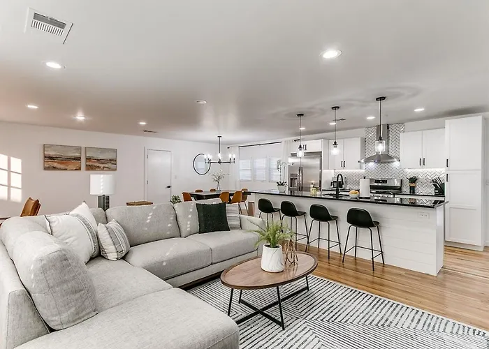 Completely Renovated With Ev Charger! Tulsa