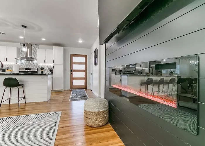 Completely Renovated With Ev Charger! Сasa de vacaciones