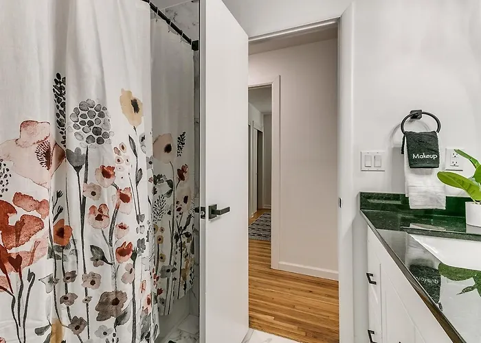 Holiday home Completely Renovated With Ev Charger! *